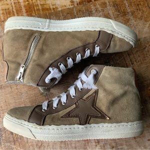 P448 Golden Goose Like Brand High Top Shoes. Size 37.